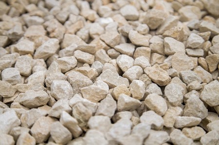 Our premium quality 20mm Cream decorative stones are a mixture of round and angular stones. This attractive mix of pale cream, buff, light brown will brighten up any landscaping project.